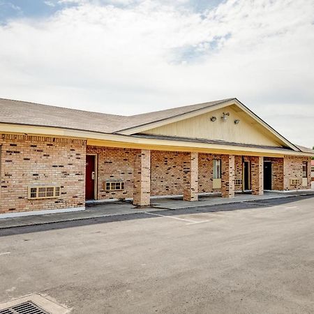 Oyo Hotel Lake Charles La I-10 Exterior photo